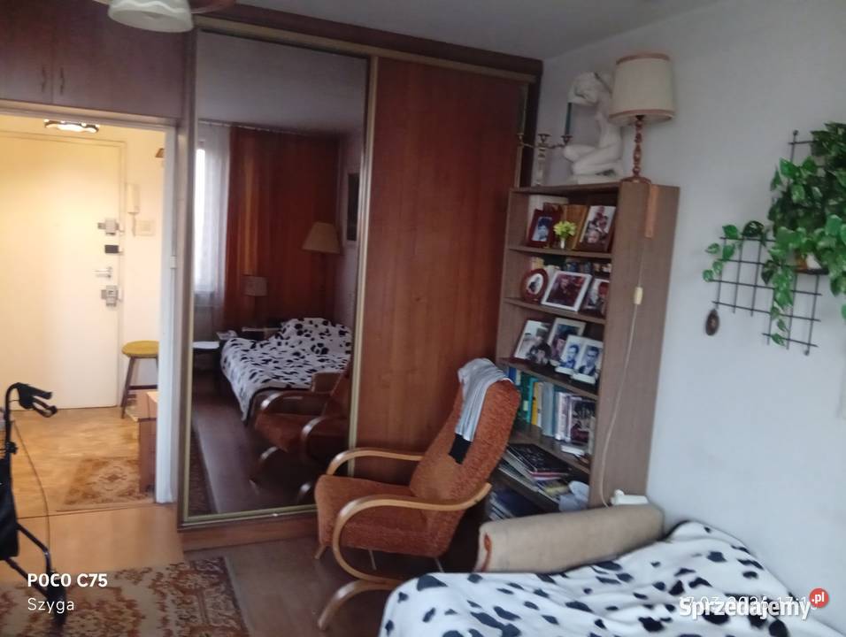 Sprzedam kawalerkę Warszawa Saska Kępa 28 M2 Sprzedaż