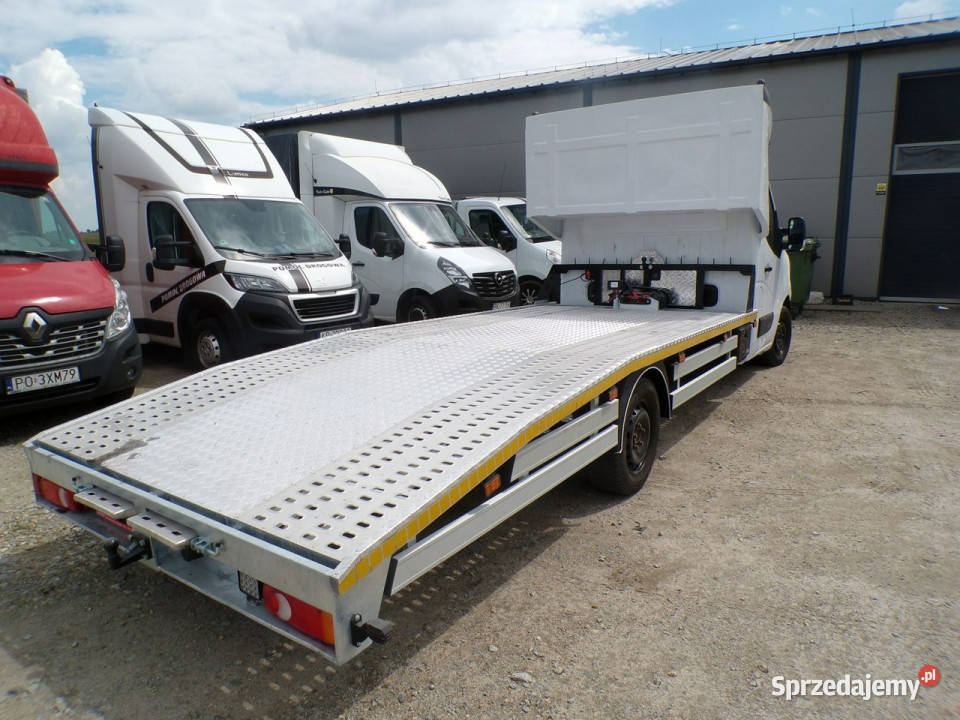 Renault Master auto laweta pomoc drogowa auto Raszków