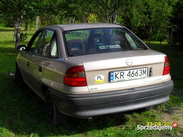 Opel astra classic 2000r poj14