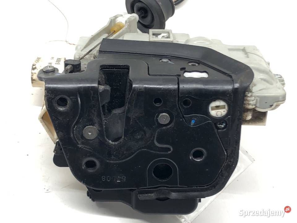 ZAMEK DRZWI PRAWY PRZÓD AUDI A6 C6 Kombi 0411