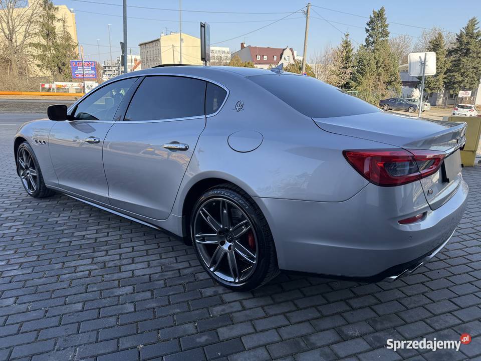 Maserati Quattroporte4x4 Xenon 30 BenzynaSkóry wielofunkcyjna kierownica