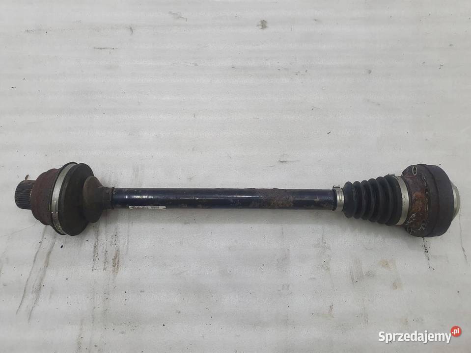 PÓŁOŚ PRAWY TYŁ AUDI A4 B8 30TDI 8K0501203K osobowe