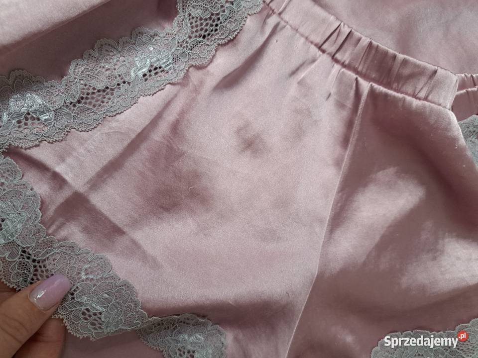 Pudroworóżowa piżamka satynowa z koronką rozmiar Inna marka pomorskie Trąbki Wielkie