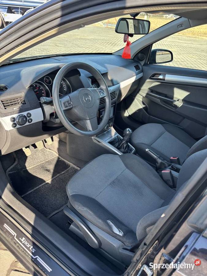 Opel astra h 16 benzyna nieuszkodzony mazowieckie Drobin