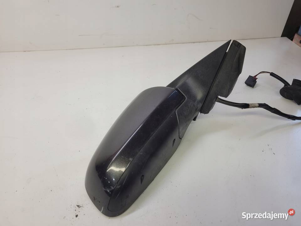 LUSTERKO PRAWE AUDI A3 8P LIFT LZ7L 5PIN UK 5D Przystajń sprzedam