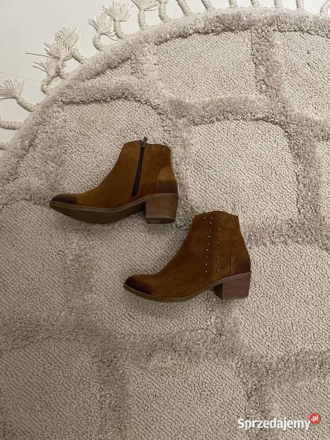 Venezia brązowe camel zamszowe botki na obcasie Ząbki