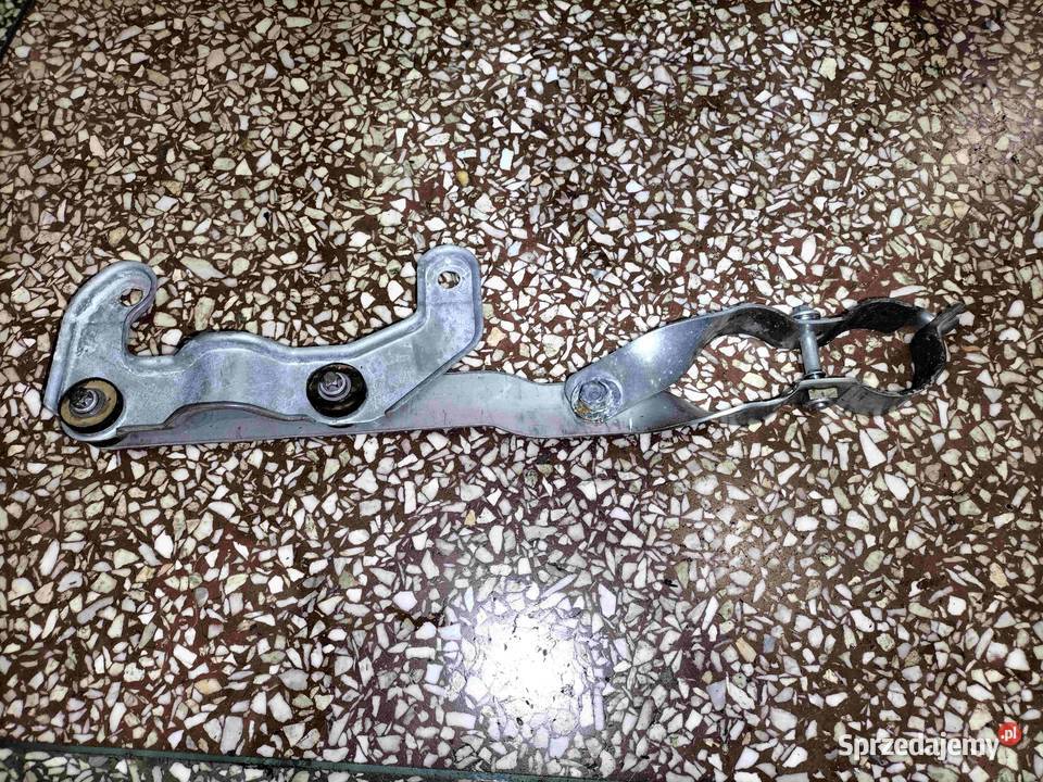 Uchwyt rury wydechowej przedniej przyskrzyni BMW Poręba