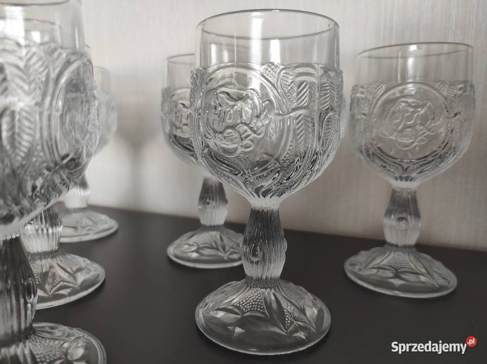 Kielichy puchary szkło Ząbkowice Twarz kobiety 6 Porcelana i szkło Białystok