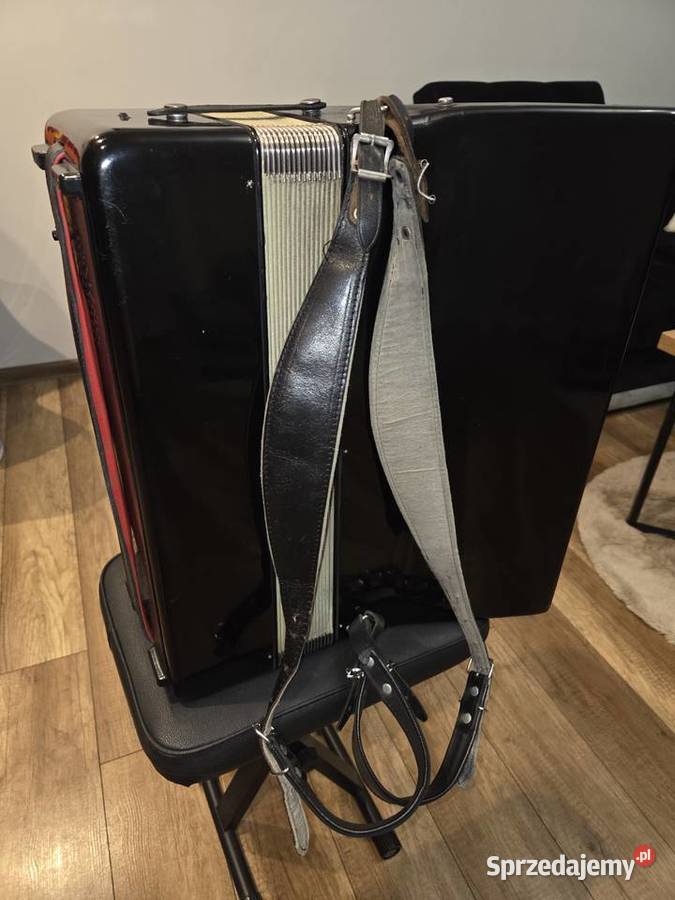 Sprzedam akordeon weltmeister amigo 120 basów Pozostałe Radom