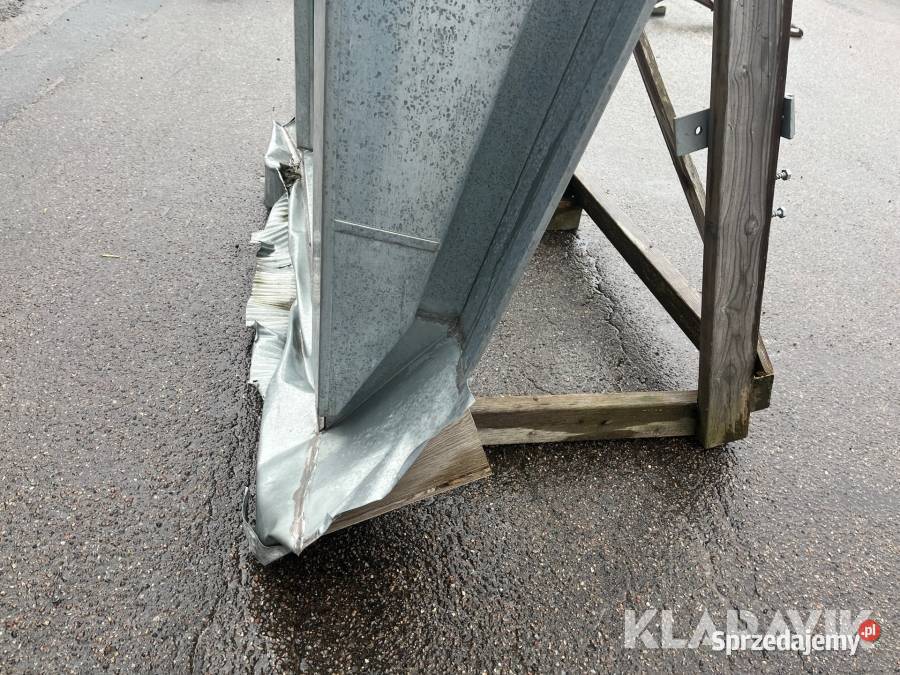 Sprzedam osłone daszek okna dachowego Turek