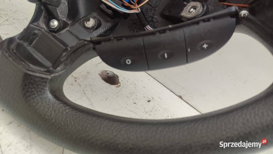 32KIEROWNICA WIELOFUNKCYJNA OPEL ASTRA 2 G Kierownice