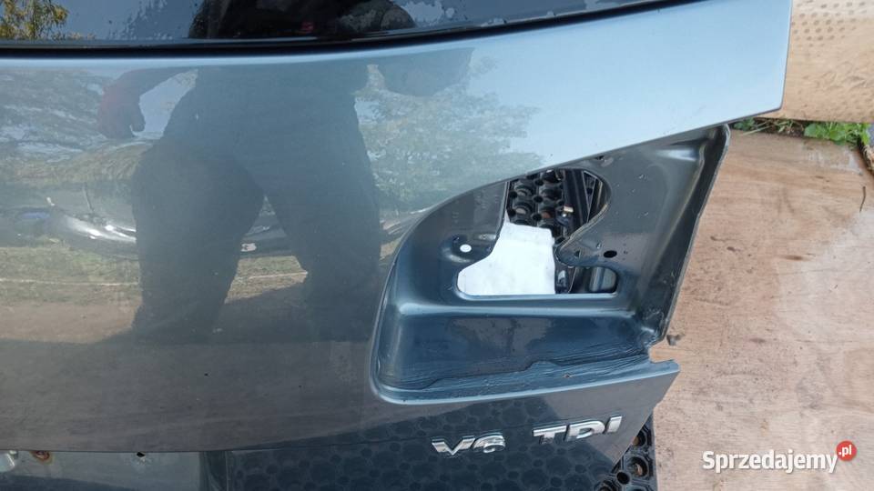 VW TOUAREG 7L KLAPA TYŁ LD7U osobowe wielkopolskie Zbierkowo