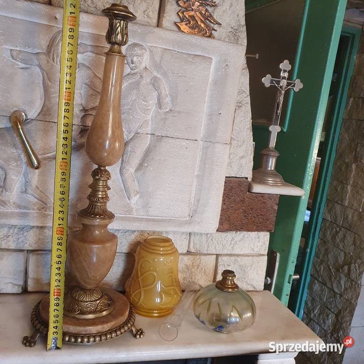 Sprawna masywnakamienna lampa naftowawys 90 Wrocław