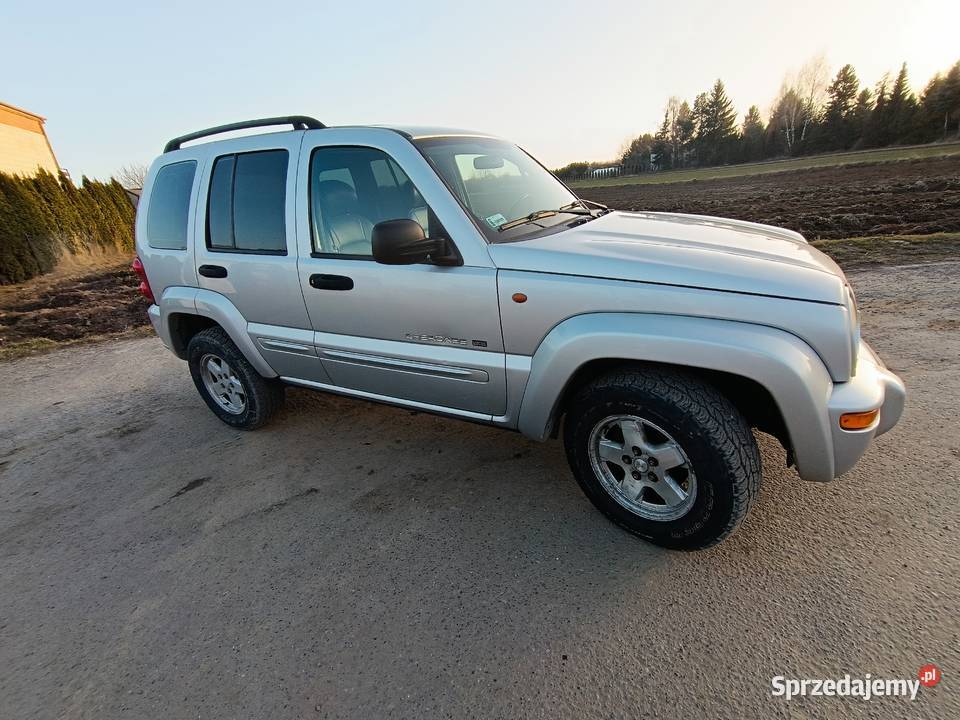 Jeep Cherokee Liberty 37 z gazem fulltime 332000km Lublin