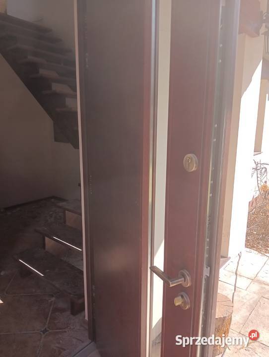 Drzwi zewnętrzne wykonane z dębu Rawa Mazowiecka