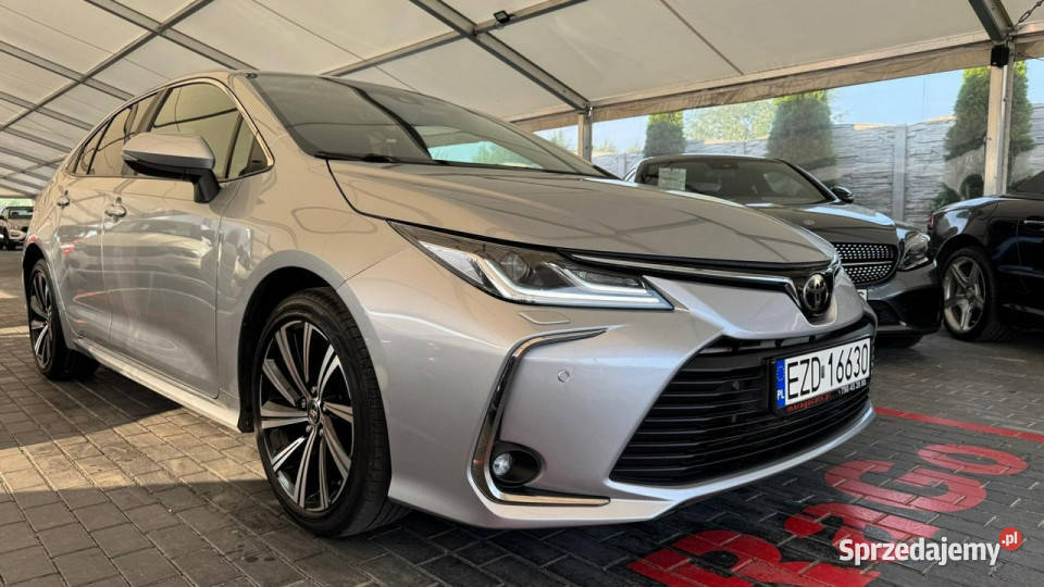Toyota Corolla Toyota Corolla E21 2019 pełny VAT Zduńska Wola sprzedam