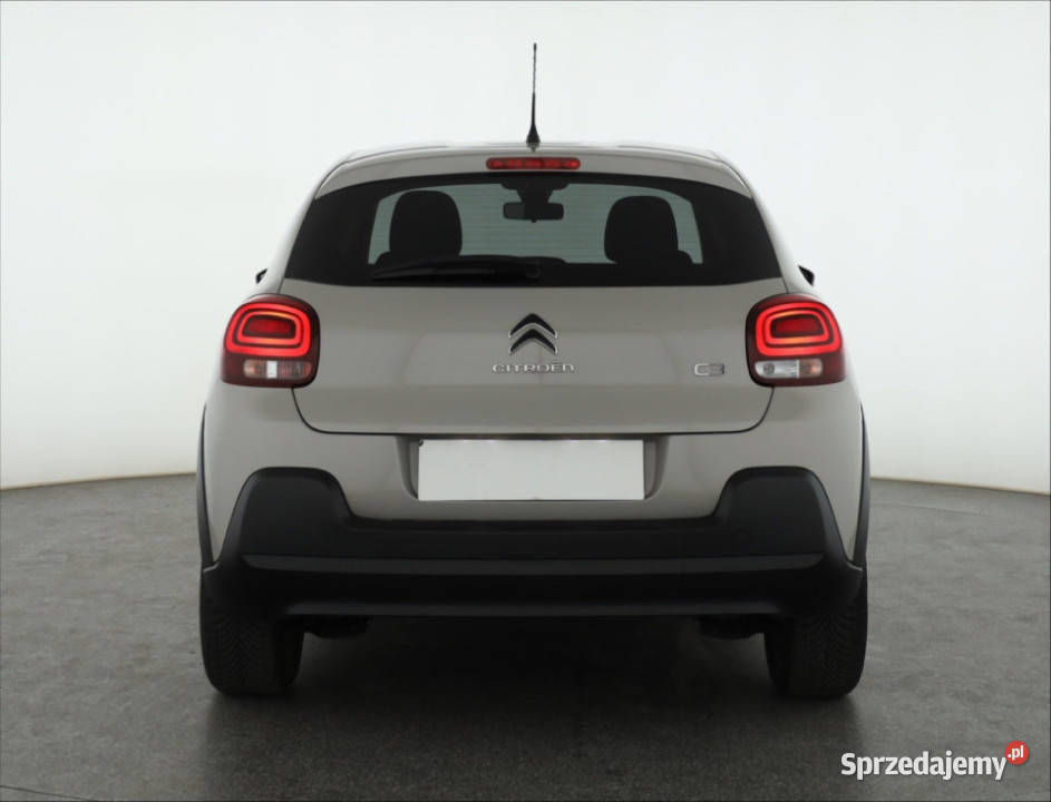 Citroen C3 12 PureTech światła przeciwmgielne