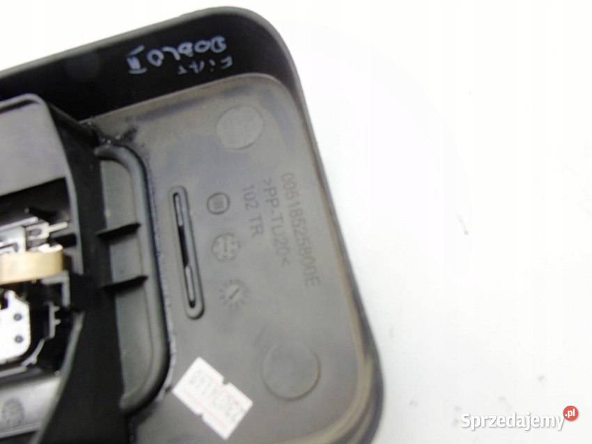 Lampka oświetlenia kabiny Fiat Doblo II Sosnowiec