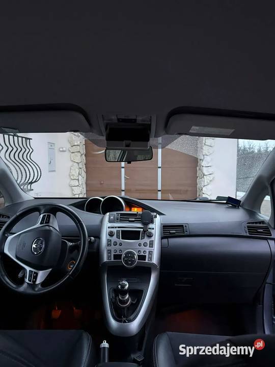 Toyota Verso Pierwszy właściciel obszyte Rok produkcji 2010 sprzedam