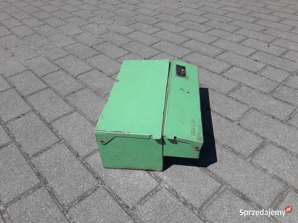 Skrzynka narzędziowa Fiat 126P pod siedzenie PRL pomorskie Gdynia