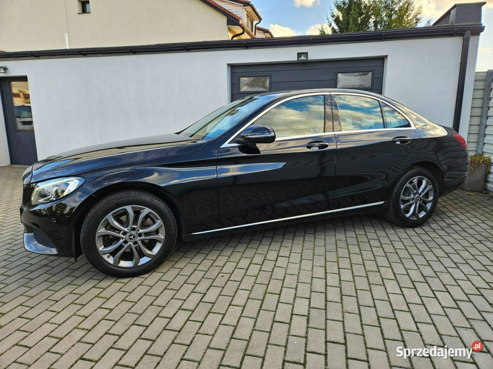 Mercedes C 180 156 benzyna AUTOMAT polski salon nawigacja Gdynia sprzedam
