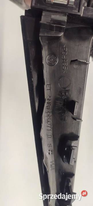 VW TIGUAN II RAMKA RADIA NAWIGACJI 5NA858071D dolnośląskie