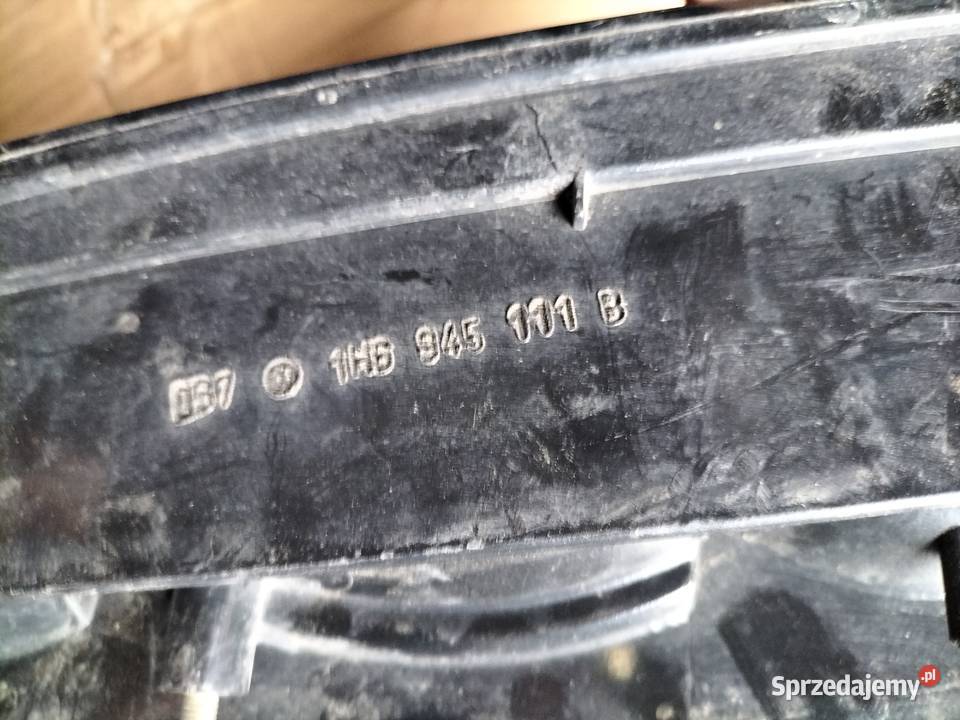 LAMPA TYŁ TYLNA LEWA CZARNA PALONA GOLF 3 osobowe Kamień-Kolonia sprzedam