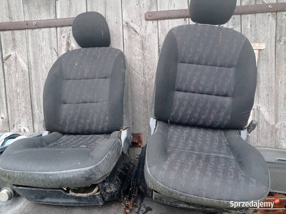 Citroen Berlingo Peugeot partner fotele osobowe