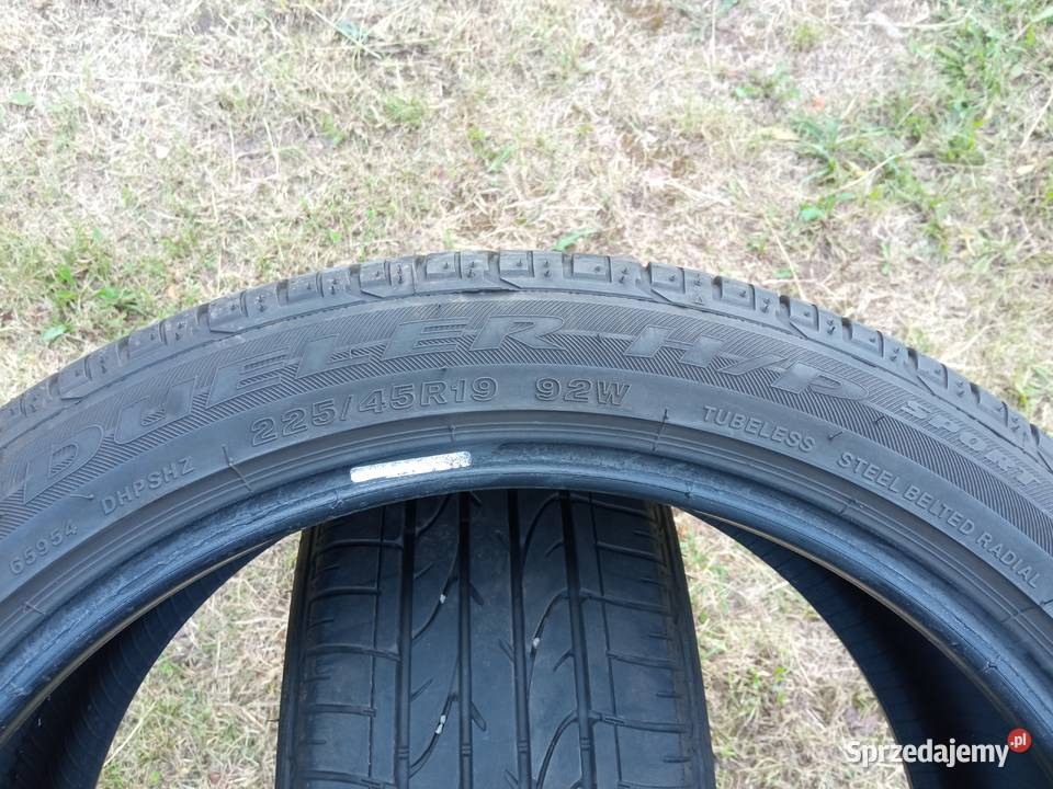 Opony letnie Bridgestone 22545R19 parę