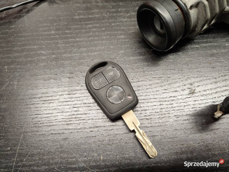 Bmw e36 stacyjka z immobilizerem komplet kluczyk Stacyjki i kluczyki Części samochodowe Aleksandrów Łódzki sprzedam