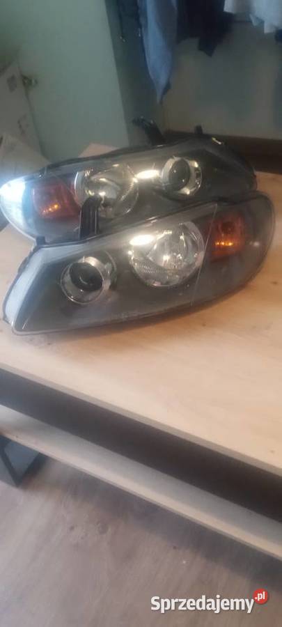 Prawie nowe reflektory Nissan Almera N16 Zgierz
