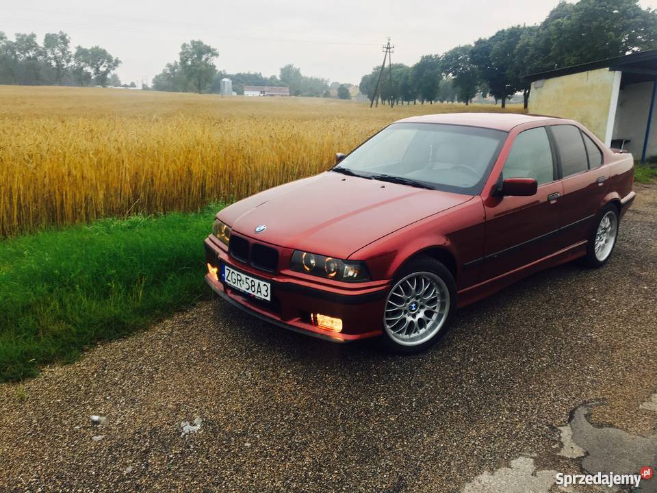 Sprzedam BMW E36 garażowany