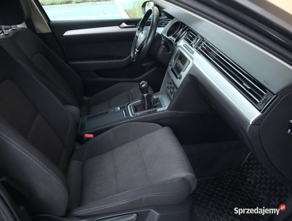 VW Passat 18 TSI nieuszkodzony Łódź
