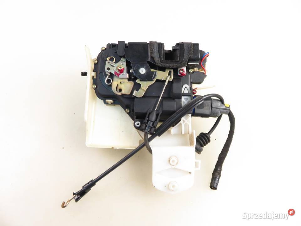 ZAMEK PRAWY PRZEDNI VW POLO IV 9N