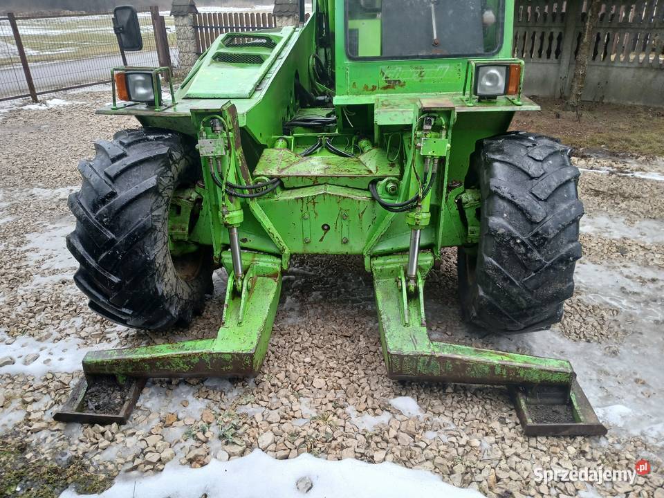 Ładowarka teleskopowa MERLO P3011 Chlewice