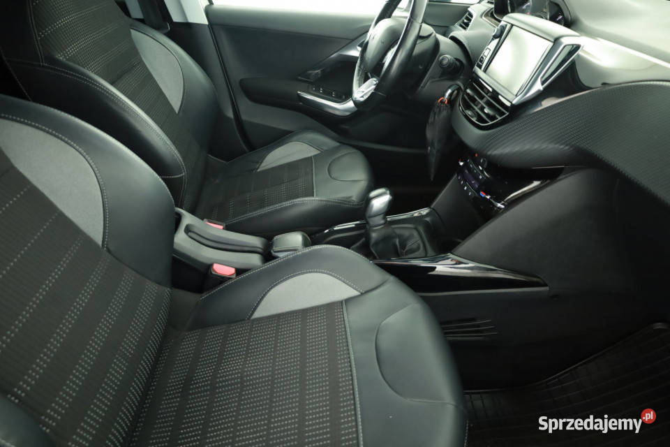 Peugeot 2008 12 PureTech 4/5 mazowieckie