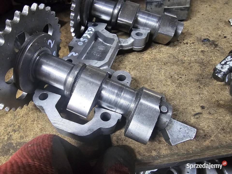 BMW F650GS wałek wałki rozrządu ssący wydechowy