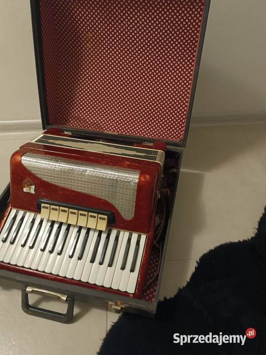 Akordeon muza bydgoska fabryka akordeonów Dębica
