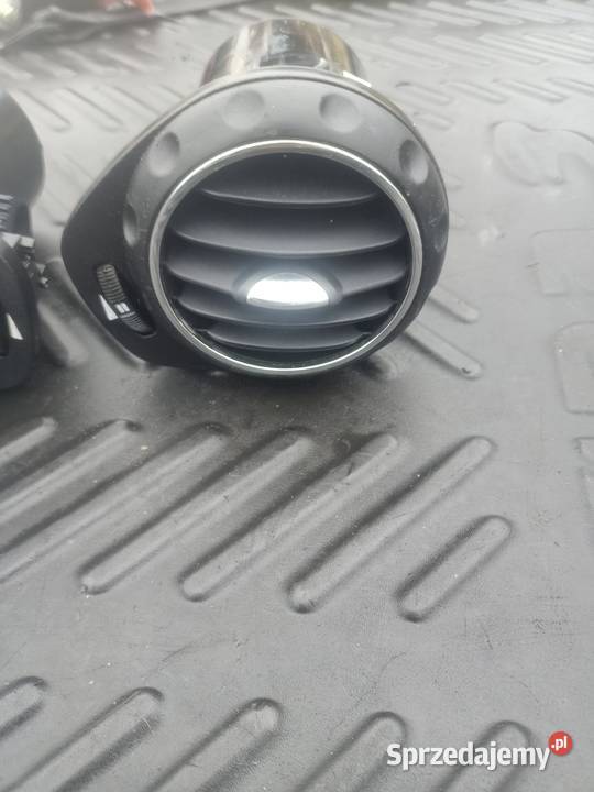 Kratka nawiewu prawa lewa Alfa Romeo 147 Pozostałe Szczecin