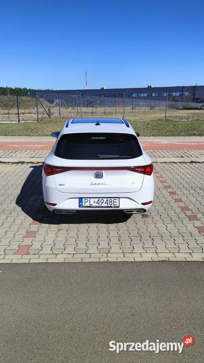 SEAT LEON SPORTSTOURER FR 15 TSI 130 45 PANORAMA 130KM Leszno