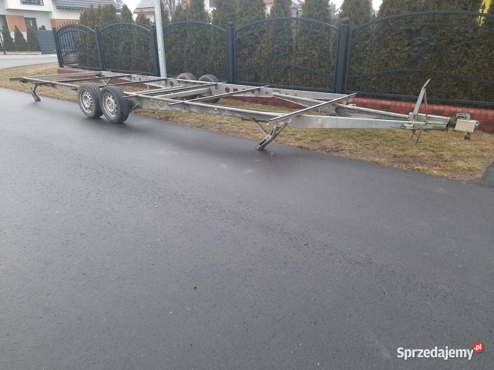Podwozie rama z przyczepy kempingowej Skokowa