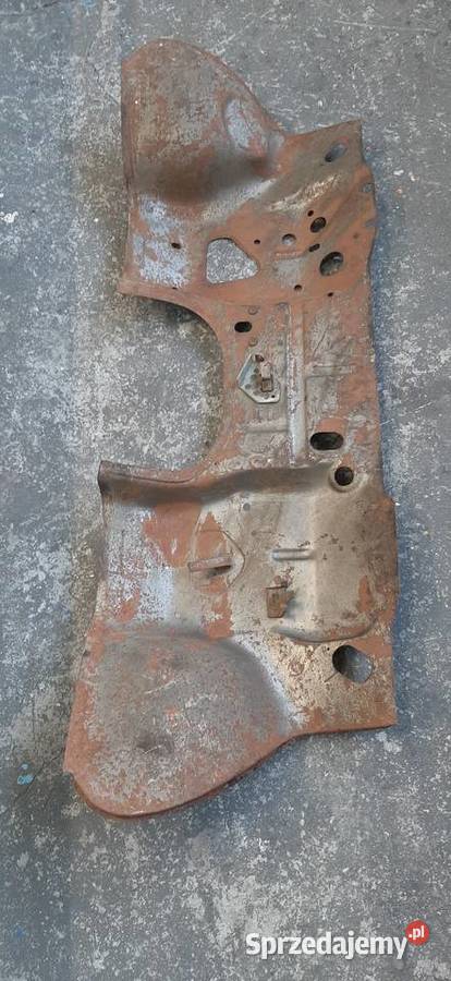 Fiat 125p sciana grodziowa Toruń