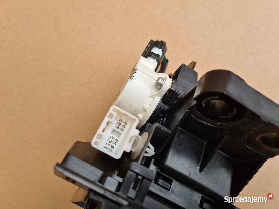 Toyota Auris II E18 wybierak drążek zmiany osobowe Legnica sprzedam