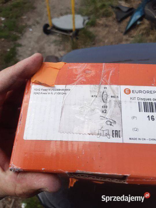Tarcze Hamulcowe przód Ford Fiesta MK7 Tarcza