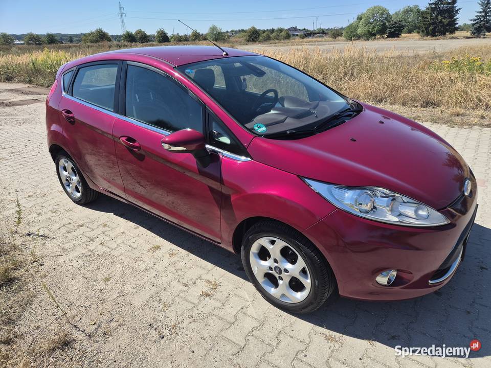 Ford Fiesta Mk7 2011125 82 konie5 DzwiowaBogata 1250cm3 Ford Legnica