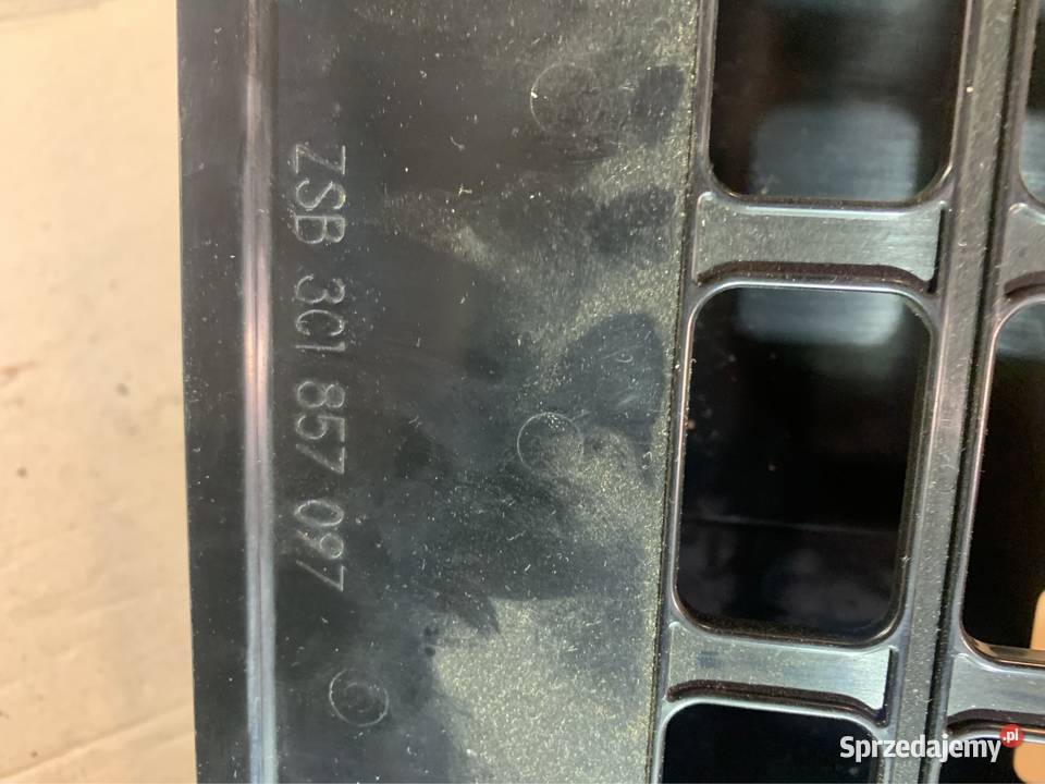 Kieszeń obudowa zmieniarki 3C1857097 vw passat Szczecin