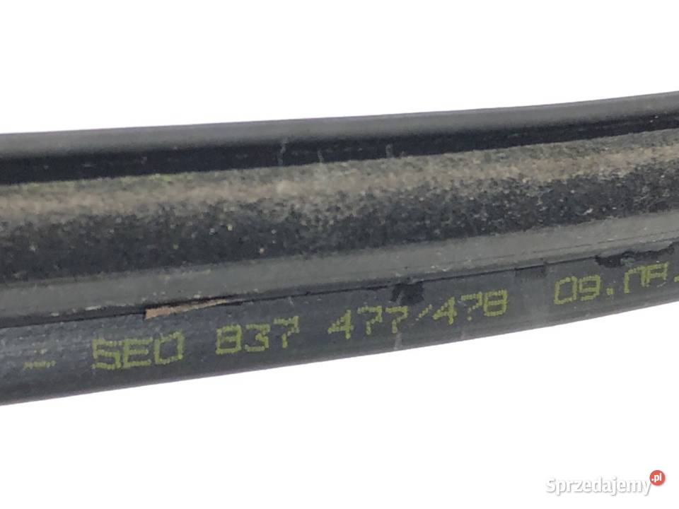 LISTWA ZGARNIAJĄCA PRZÓD PRAWY SKODA OCTAVIA III podkarpackie