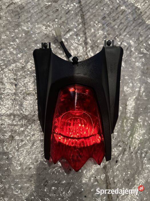 Suzuki GSXS 125 17 Lampa tył wypełnienie GSXR