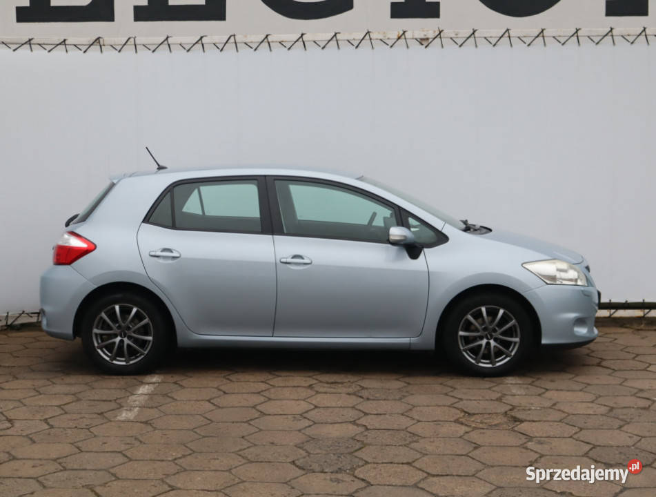 Toyota Auris 16 Valvematic gniazdo USB łódzkie sprzedam