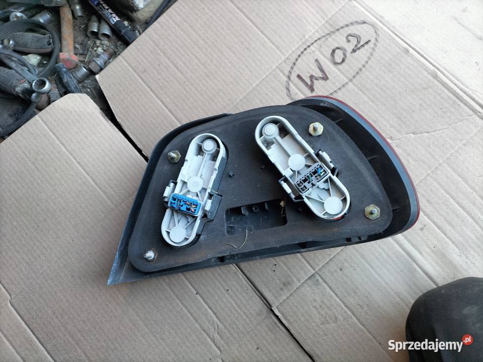 Volvo S40 LAMPA LEWY TYŁ LEWA TYLNA WKŁAD LAMPY Kamień-Kolonia